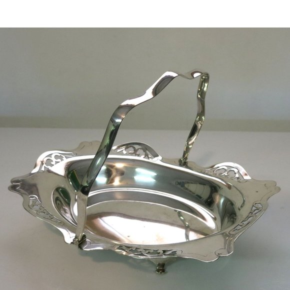 Vintage Silver Plated Basket w/ Handle Made in ENGLAND, E.P.N.S Hard Soldered - Picture 2 of 12